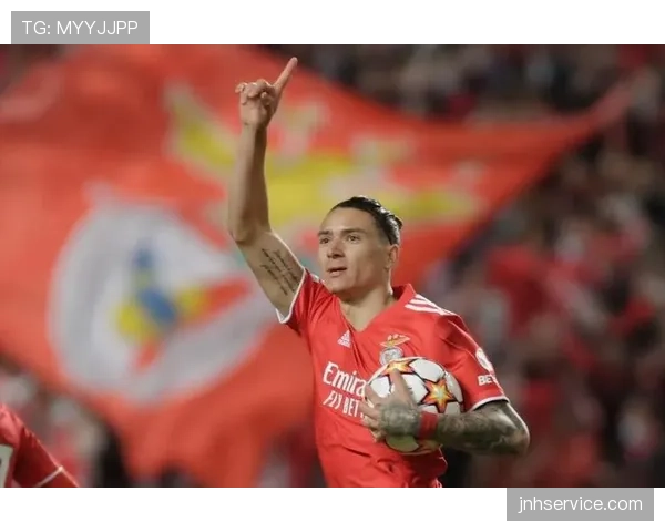 努涅斯本菲卡时期的表现与荣誉：是否奠定其成名基础？